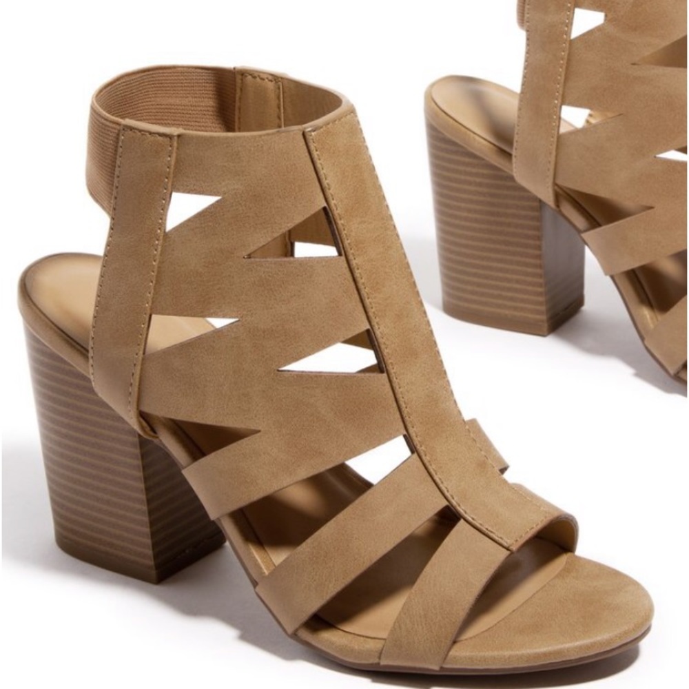 Heels, chunky heel